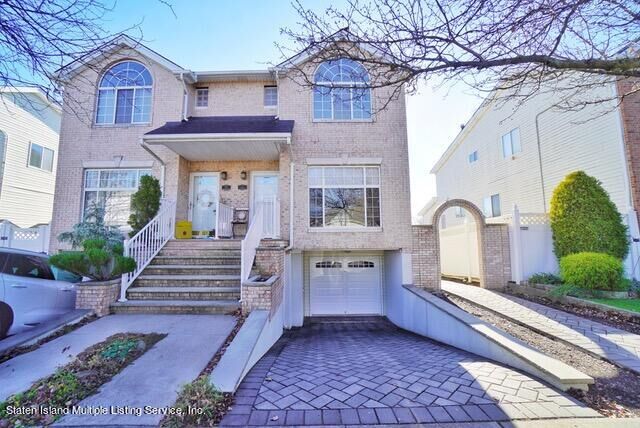 40 Sharrotts Road  Staten Island NY 10309 photo