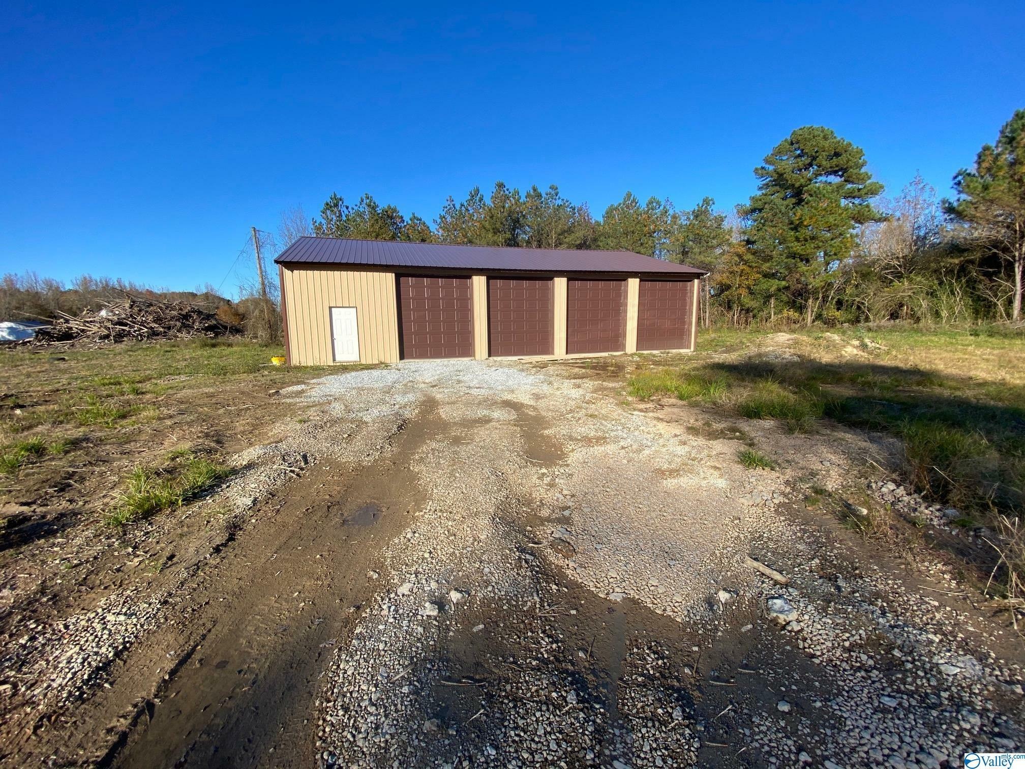 Property Photo:  19747 Cross Key Road  AL 35614 