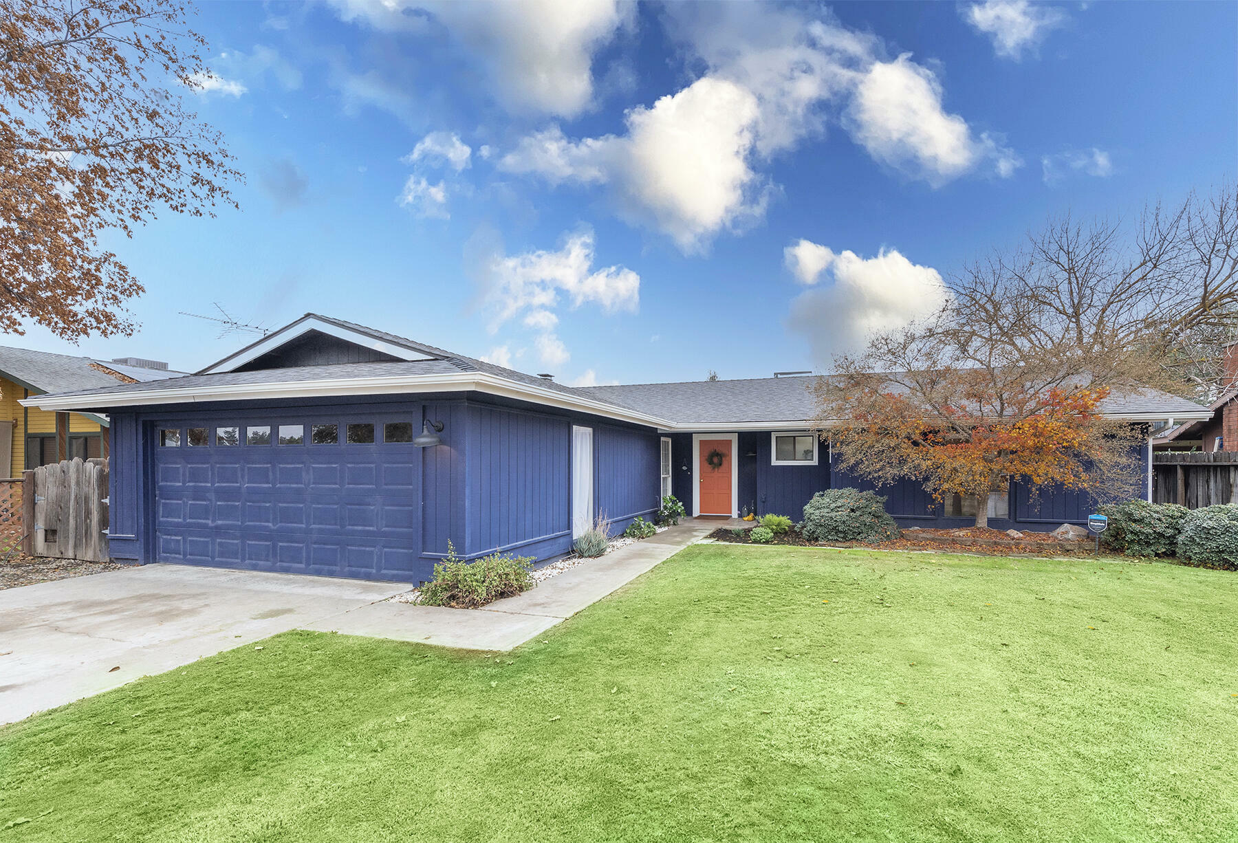 Property Photo:  5425 W Laura Court  CA 93277 