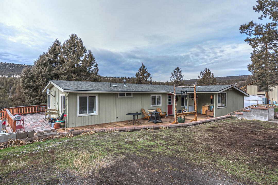 Property Photo:  10555 SE Prairie Schooner Road  OR 97754 