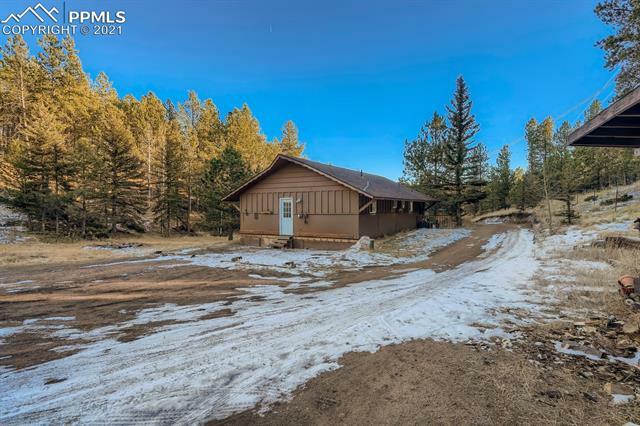 Property Photo:  1061 W Bison Creek Trail  CO 80814 