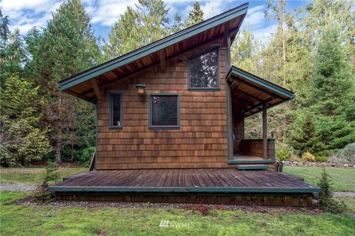 Property Photo: 730 Quail Run Road WA 98362