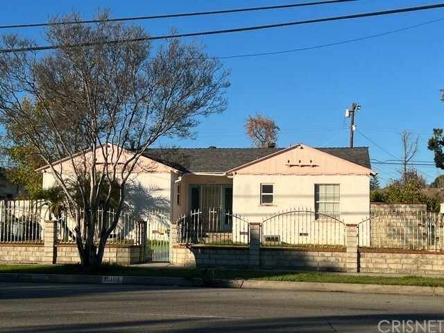 Property Photo: 15109 Lassen Street CA 91345