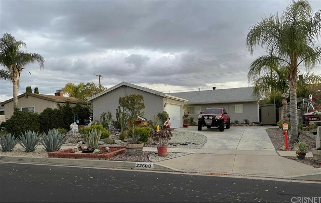 Property Photo:  22600 Festividad Drive  CA 91350 