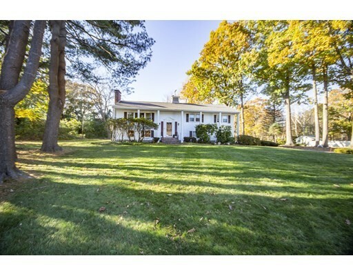 Property Photo:  8 Mill Pond Ln  MA 02062 