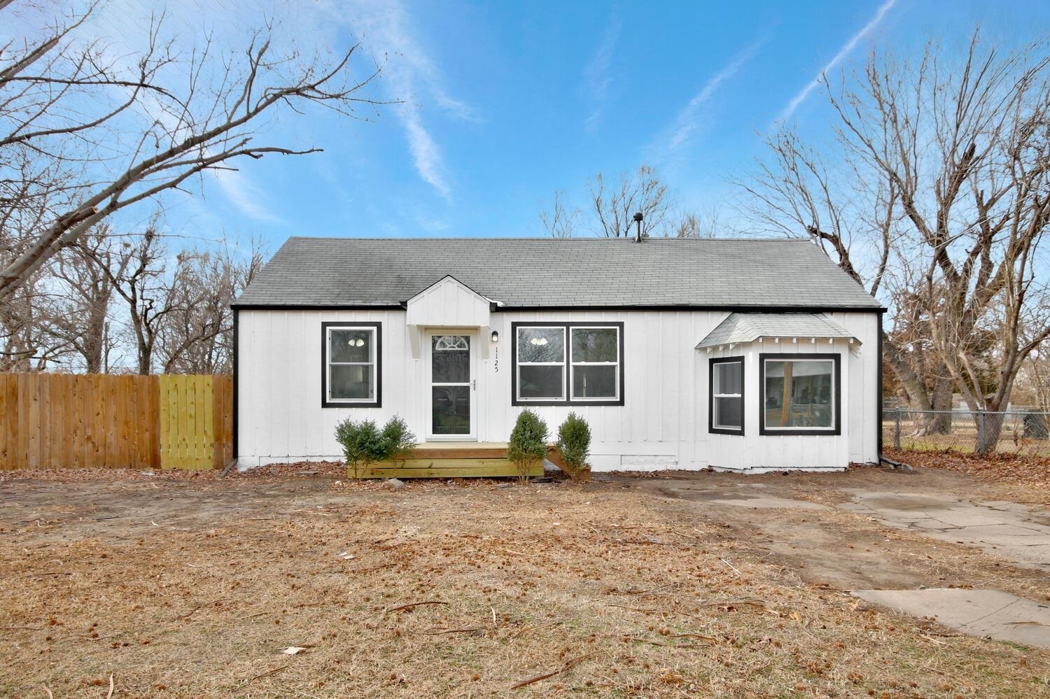 Property Photo:  1125 N Gow  KS 67203 