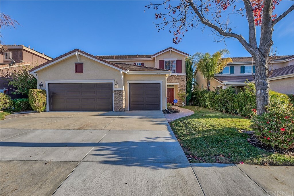 Property Photo:  26020 Ohara Lane  CA 91381 