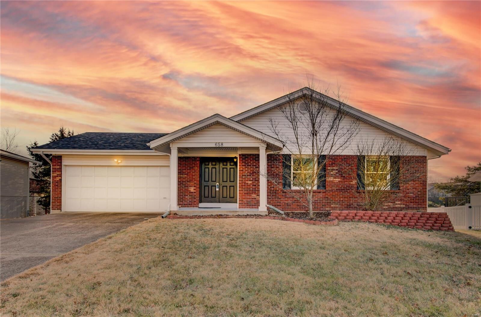 Property Photo: 658 Showplace MO 63021