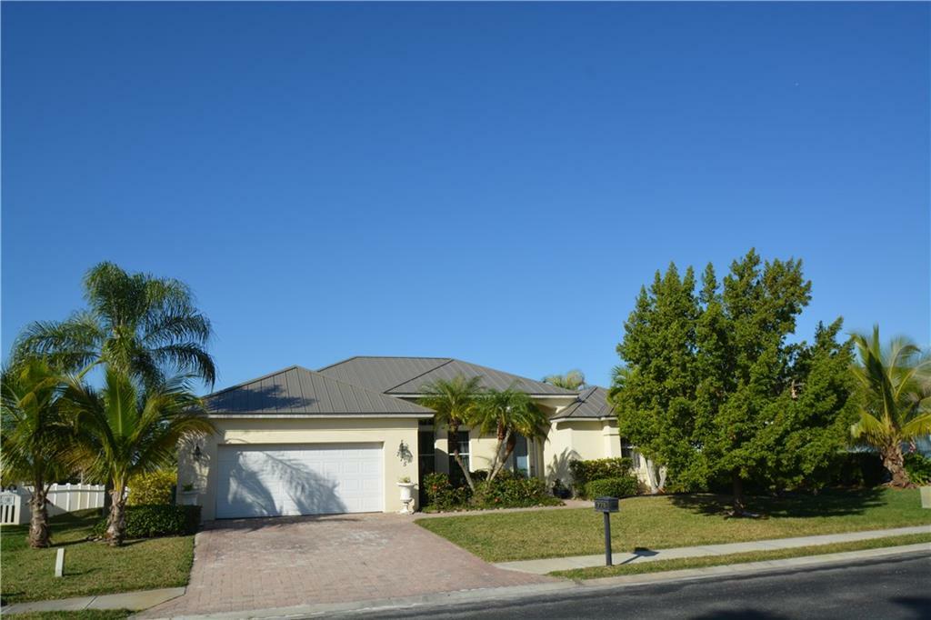 Property Photo:  775 Alexandra Avenue SW  FL 32968 