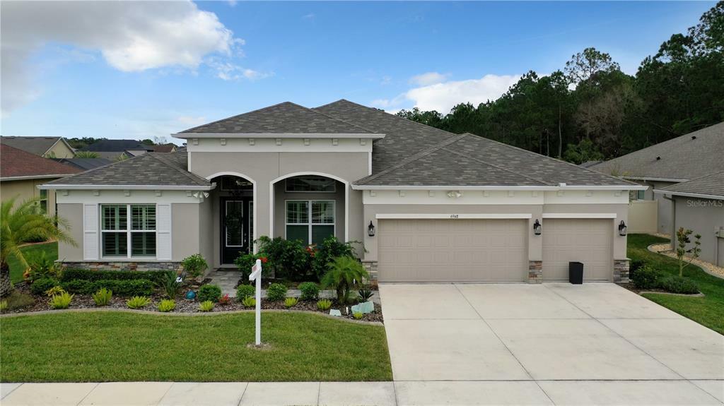 Property Photo:  6948 Silverstone Drive  FL 33544 