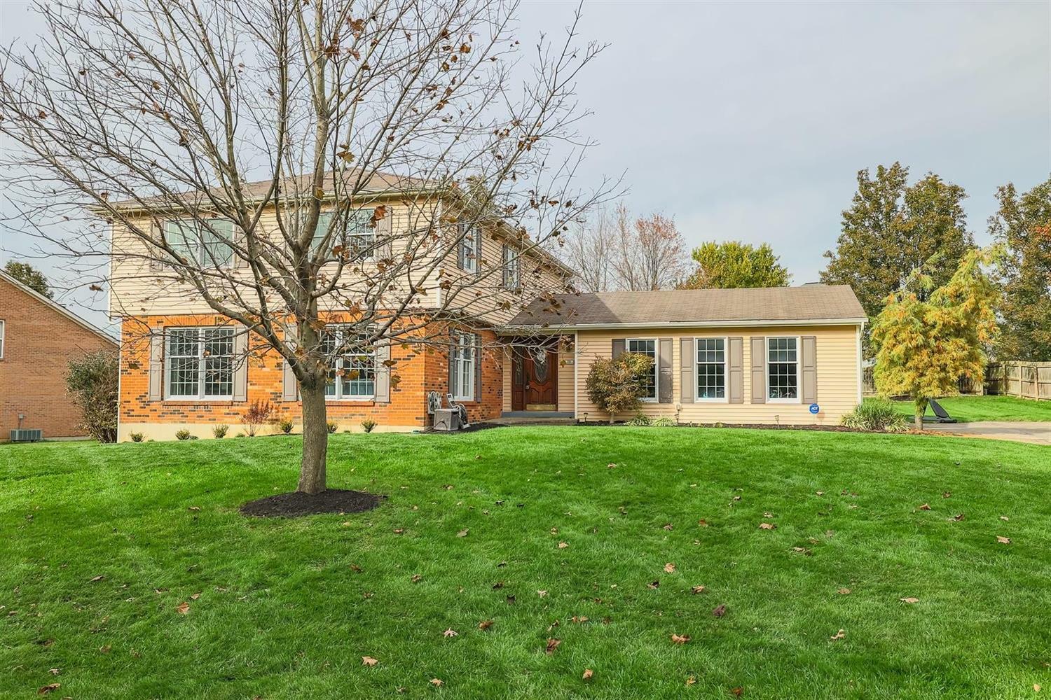 Property Photo: 7636 Lakewater Dr OH 45242