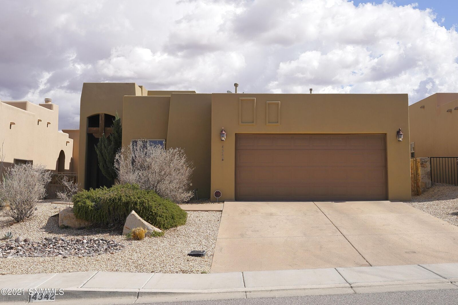 Property Photo:  4342 Calle Amarilla Arc  NM 88011 