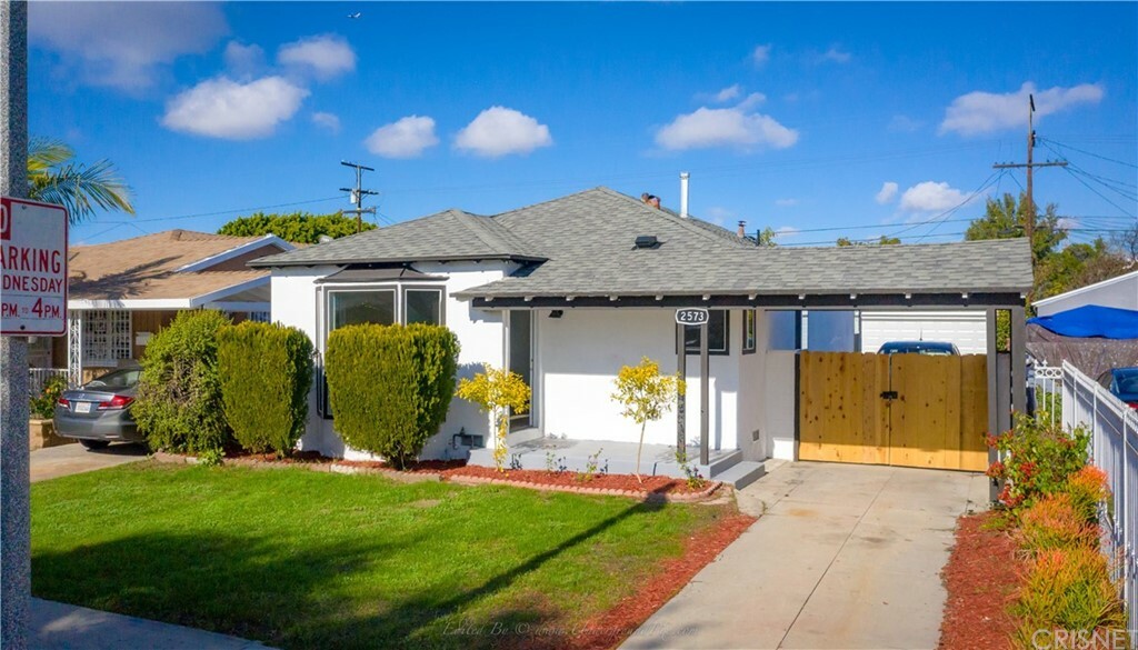 Property Photo:  2573 Missouri Avenue  CA 90280 