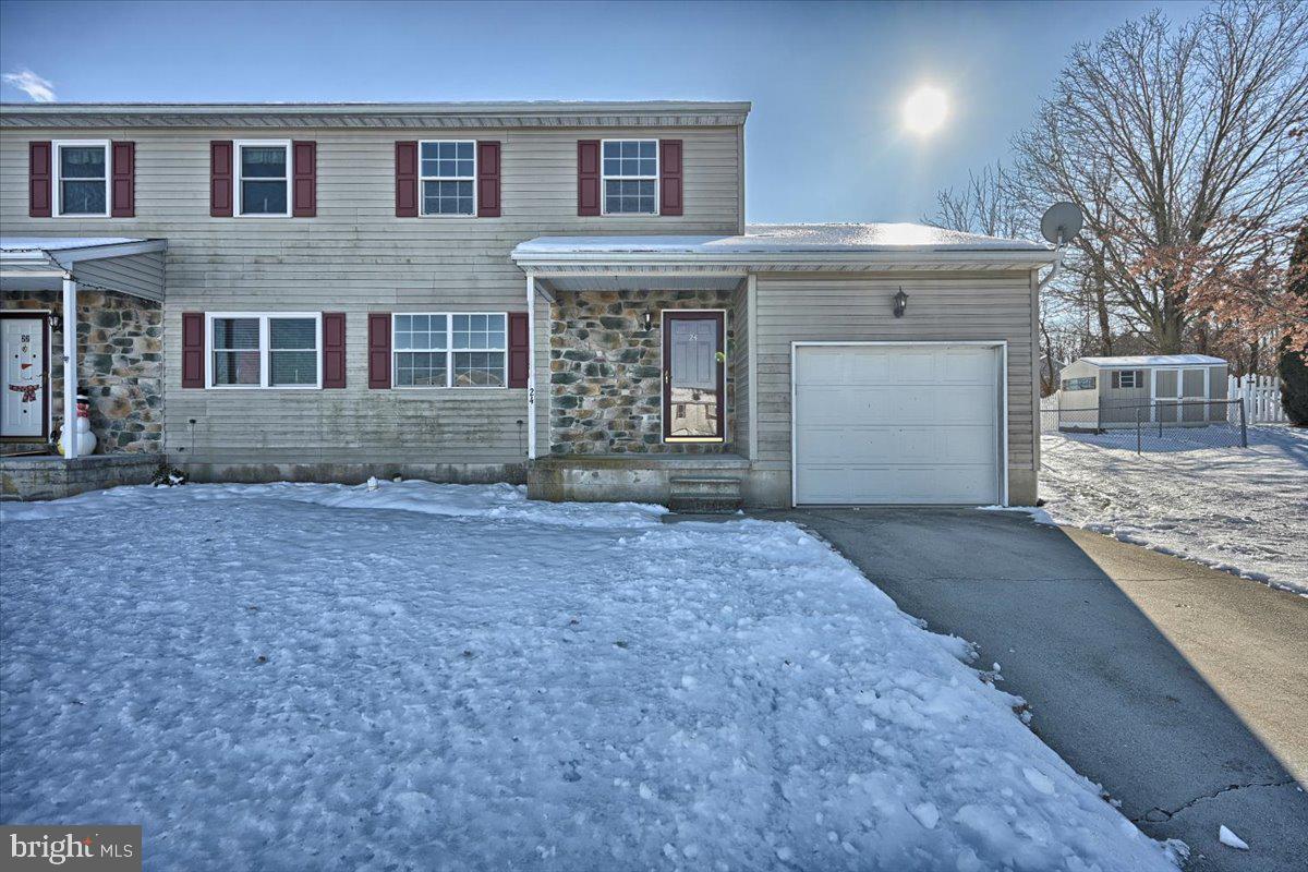 Property Photo: 24 Glenview Circle PA 17019