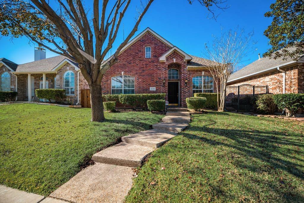 Property Photo: 8109 Still Springs Drive TX 75025
