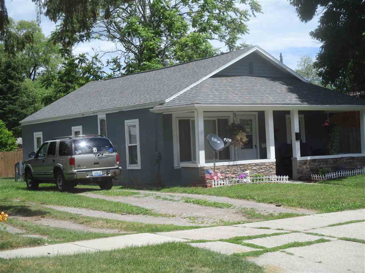 Property Photo:  2705 N Vanburen  MI 48708 