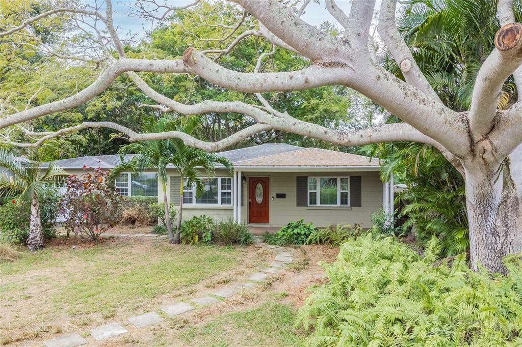 Property Photo:  2352 50th Street N  FL 33710 