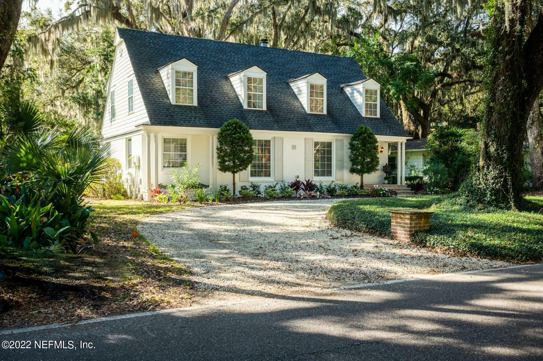 Property Photo: 2826 Grand Avenue FL 32210