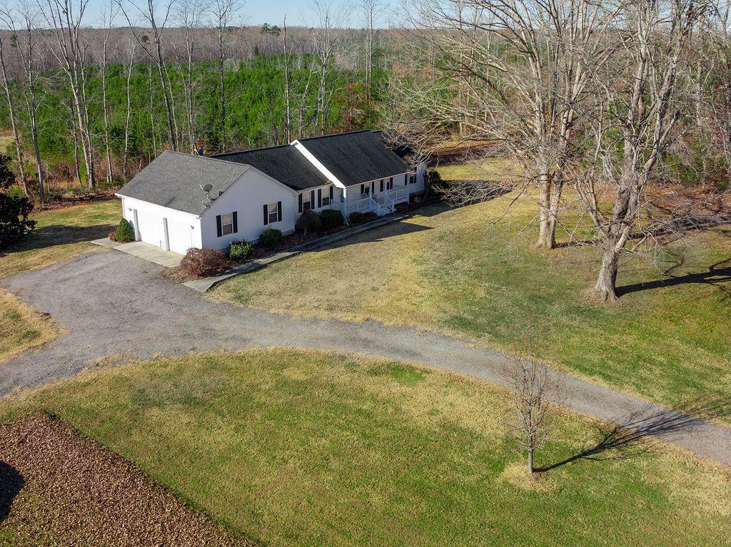 Property Photo:  2882 County Line Road  VA 23947 