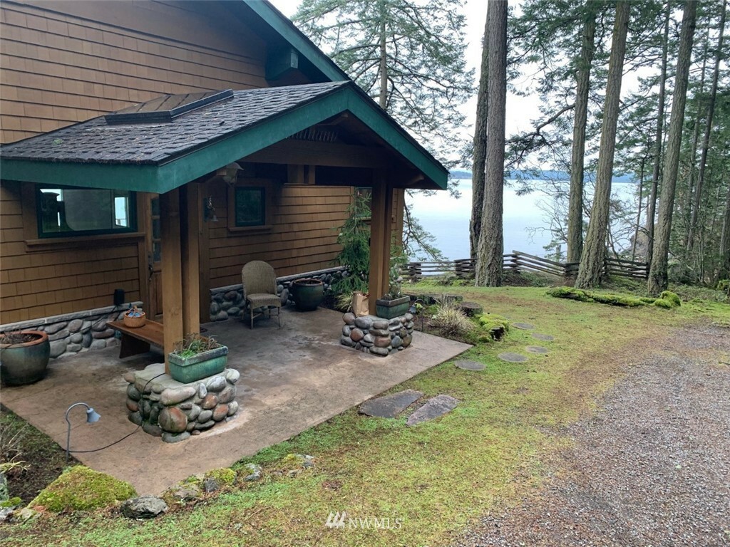 Property Photo:  577 Mineral Point Road  WA 98250 