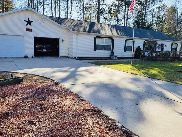 850 Deer Run Boulevard  Prudenville MI 48651 photo