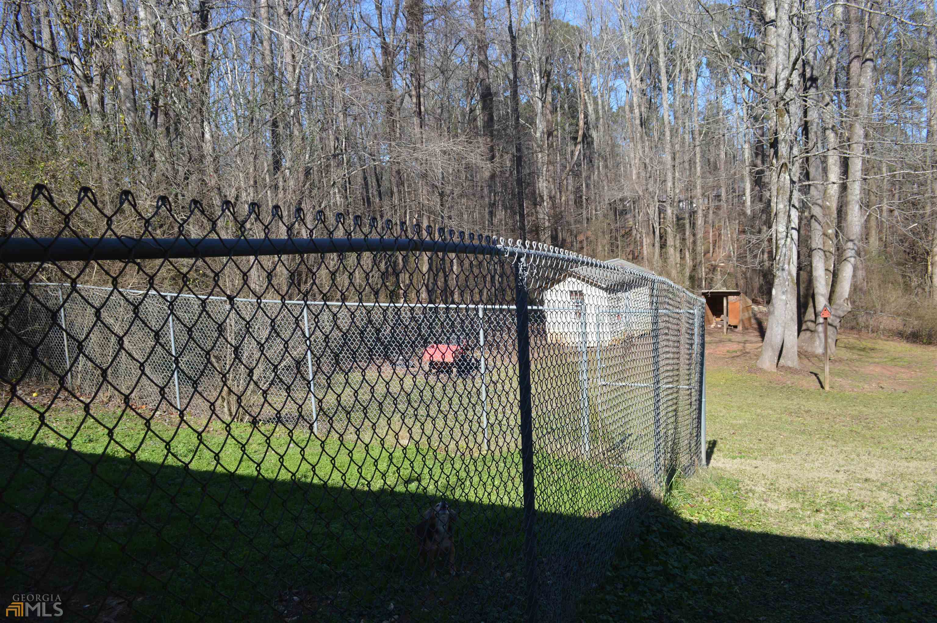 Property Photo: 440 E Country Woods Drive GA 30016