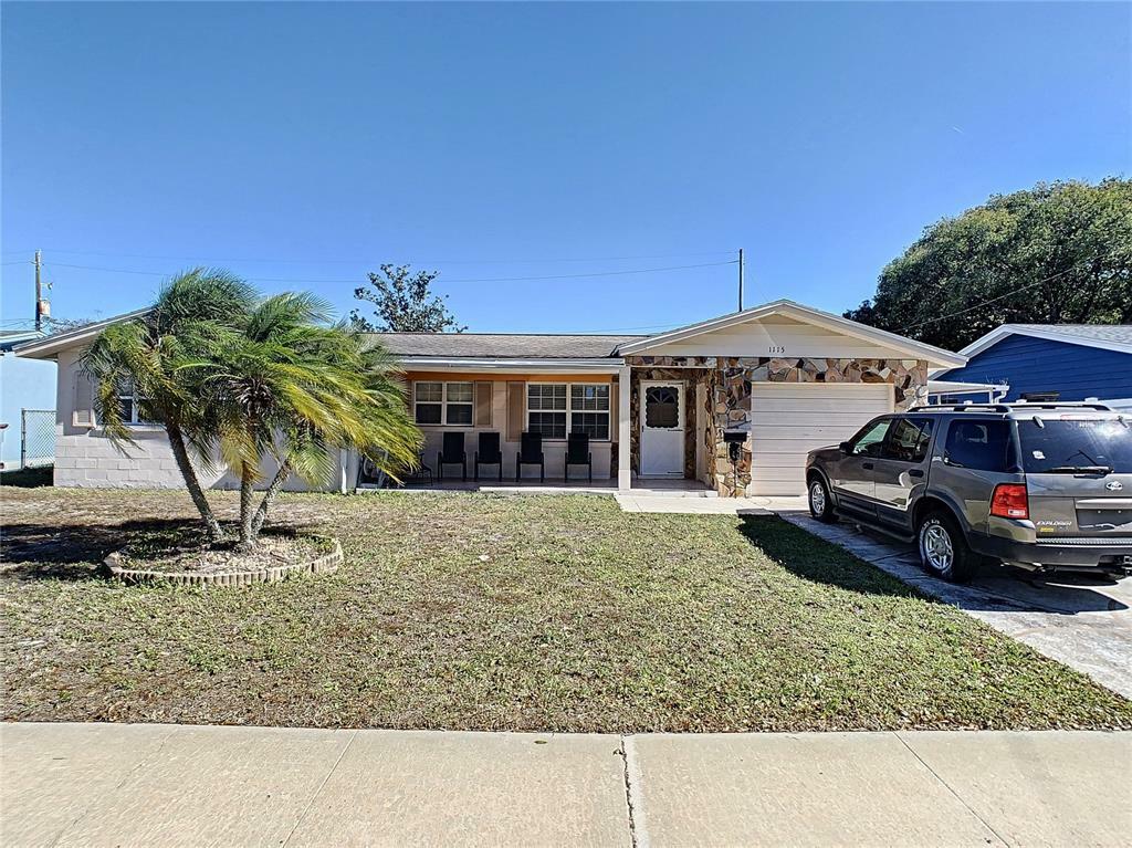 Property Photo:  1115 S Alder Avenue  FL 32807 