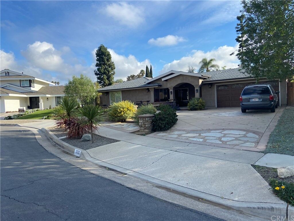 Property Photo:  5262 Lynridge Drive  CA 92886 