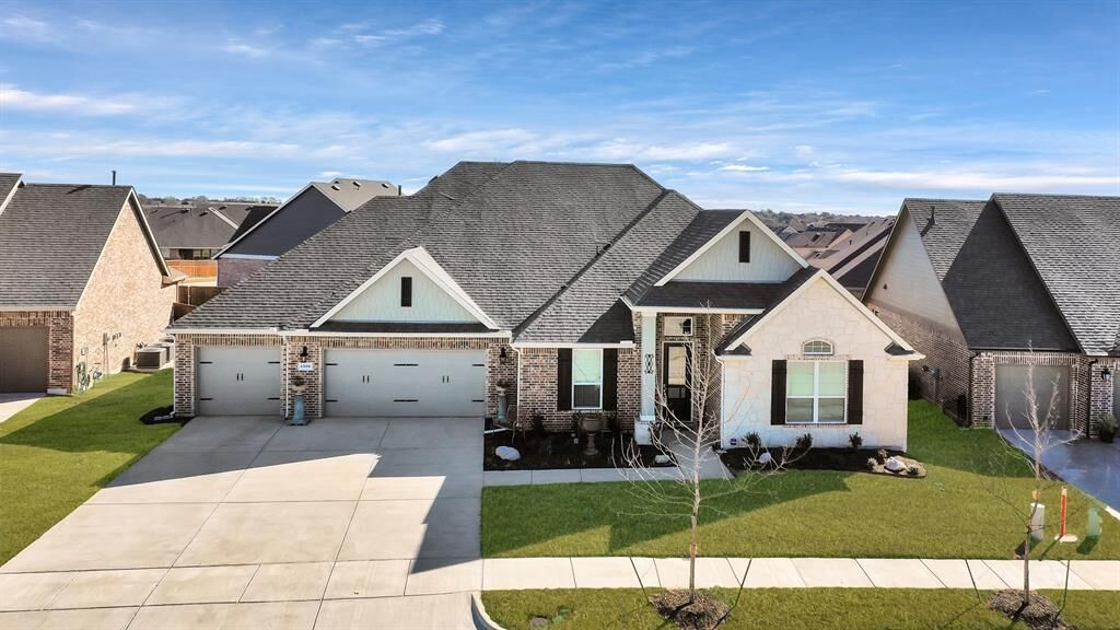 Property Photo: 4306 Stableglen Drive TX 75032