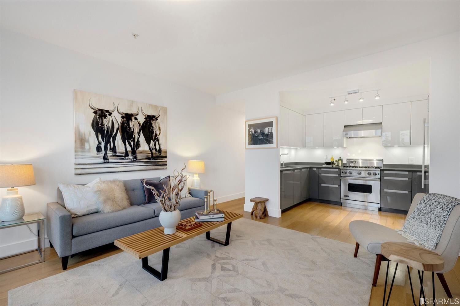 Property Photo:  566 South Van Ness Avenue 14  CA 94110 