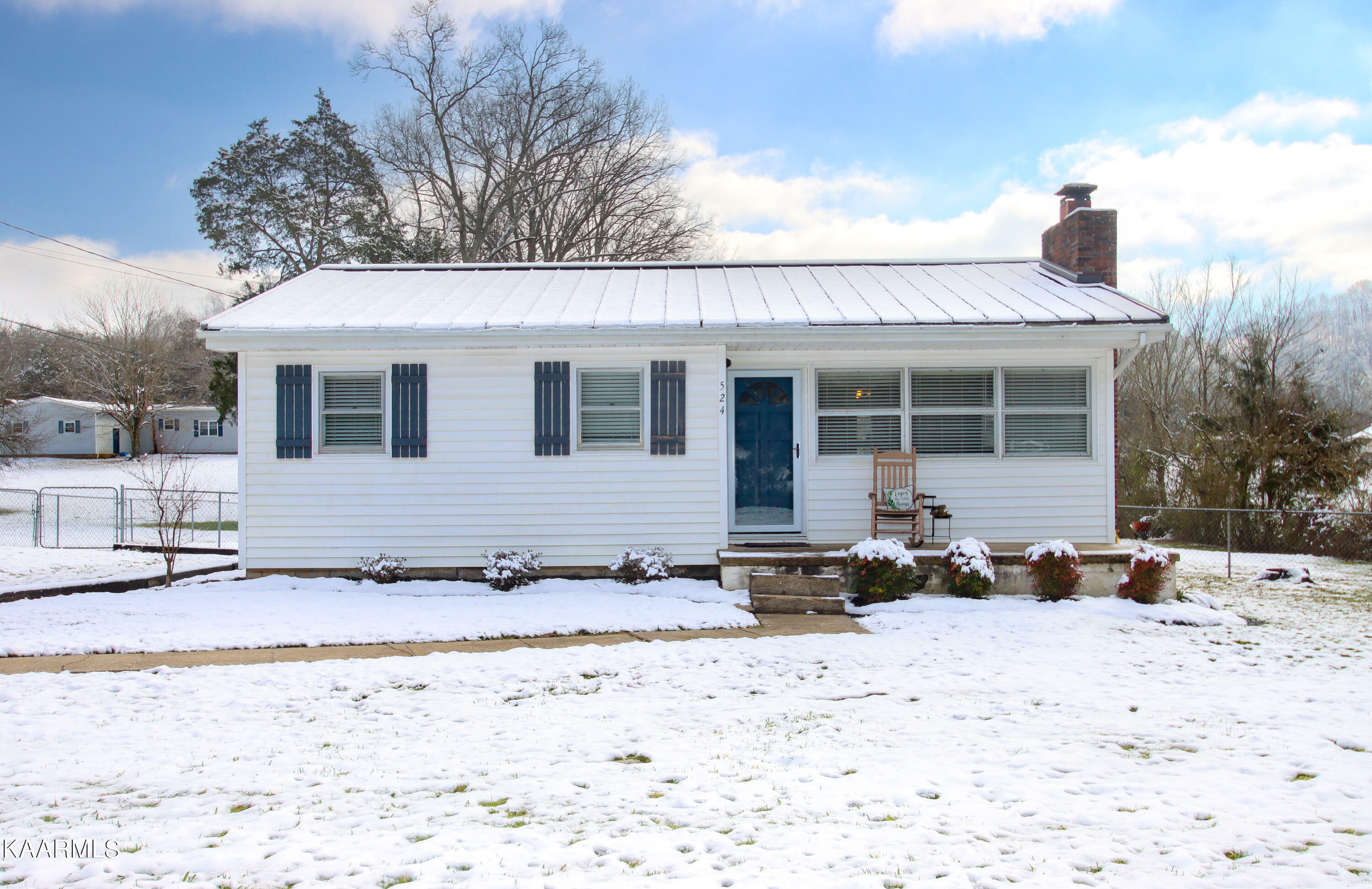 Property Photo:  524 E Raccoon Valley Drive  TN 37754 