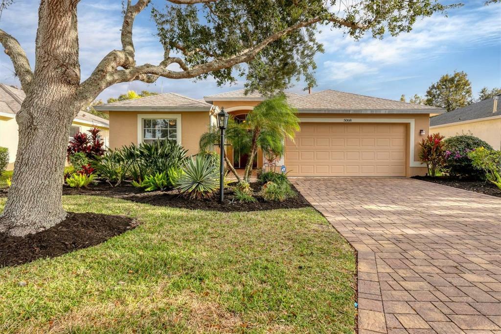 Property Photo:  5068 Creekside Trail  FL 34243 