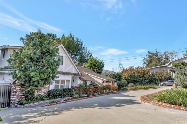 Property Photo:  3330 Los Olivos Lane  CA 91214 
