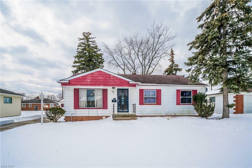 Property Photo: 19512 Holiday Lane OH 44122