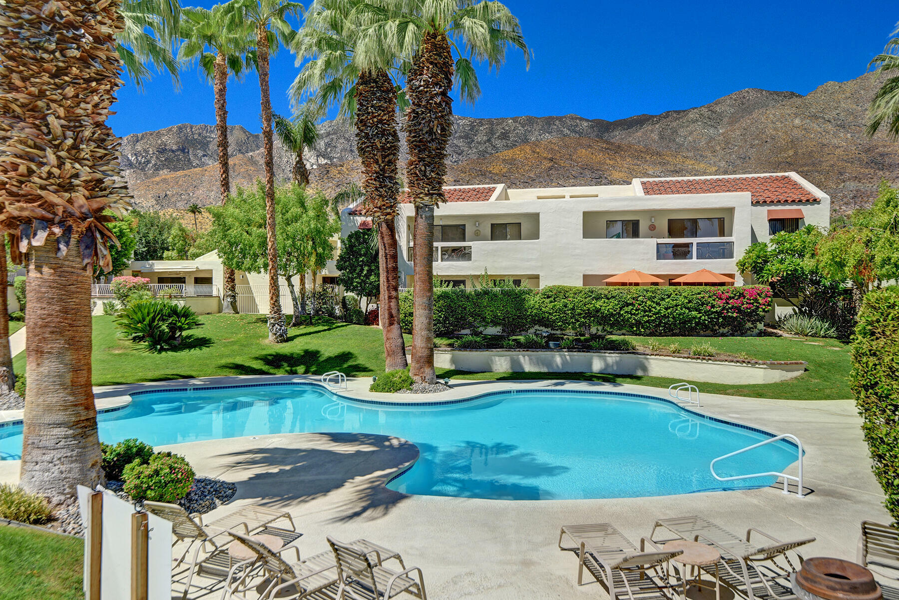 Property Photo: 255 E Avenida Granada 122 CA 92264