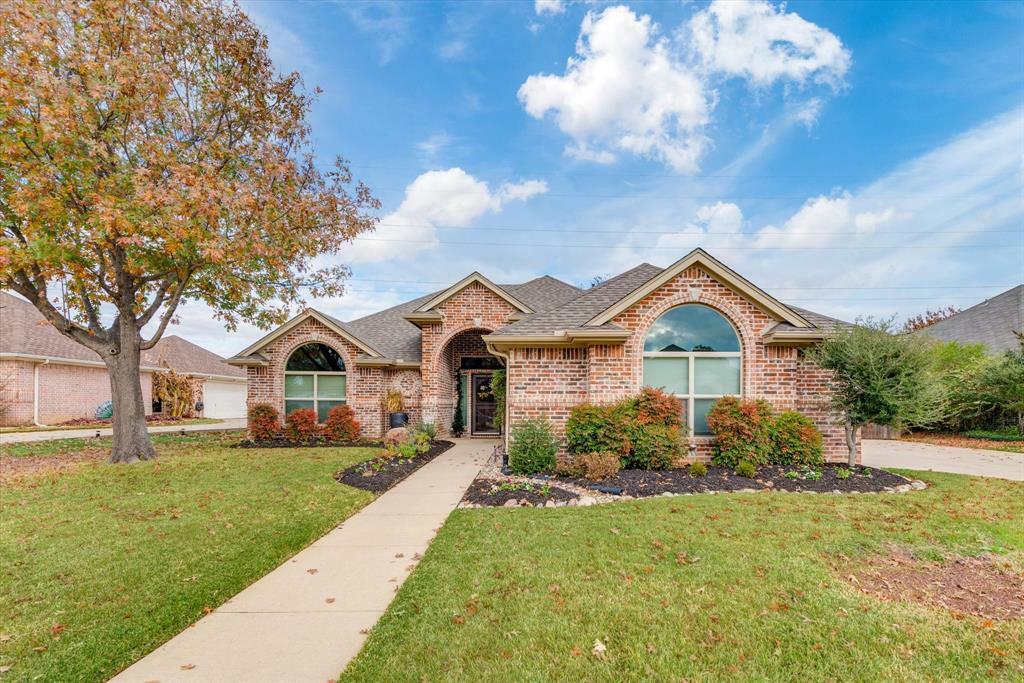 Property Photo: 7312 Spring Oak Drive TX 76182
