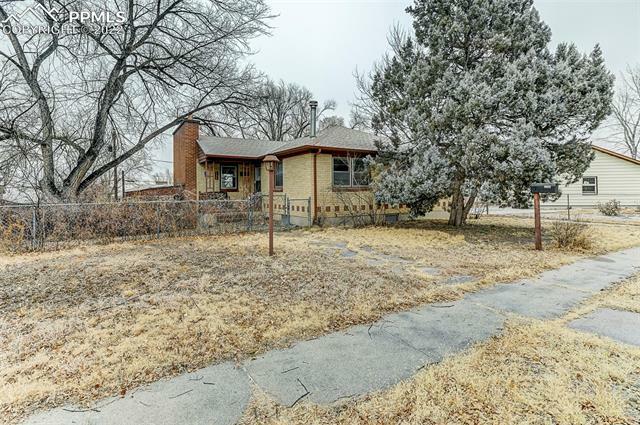 Property Photo:  1374 Hillcrest Avenue  CO 80909 