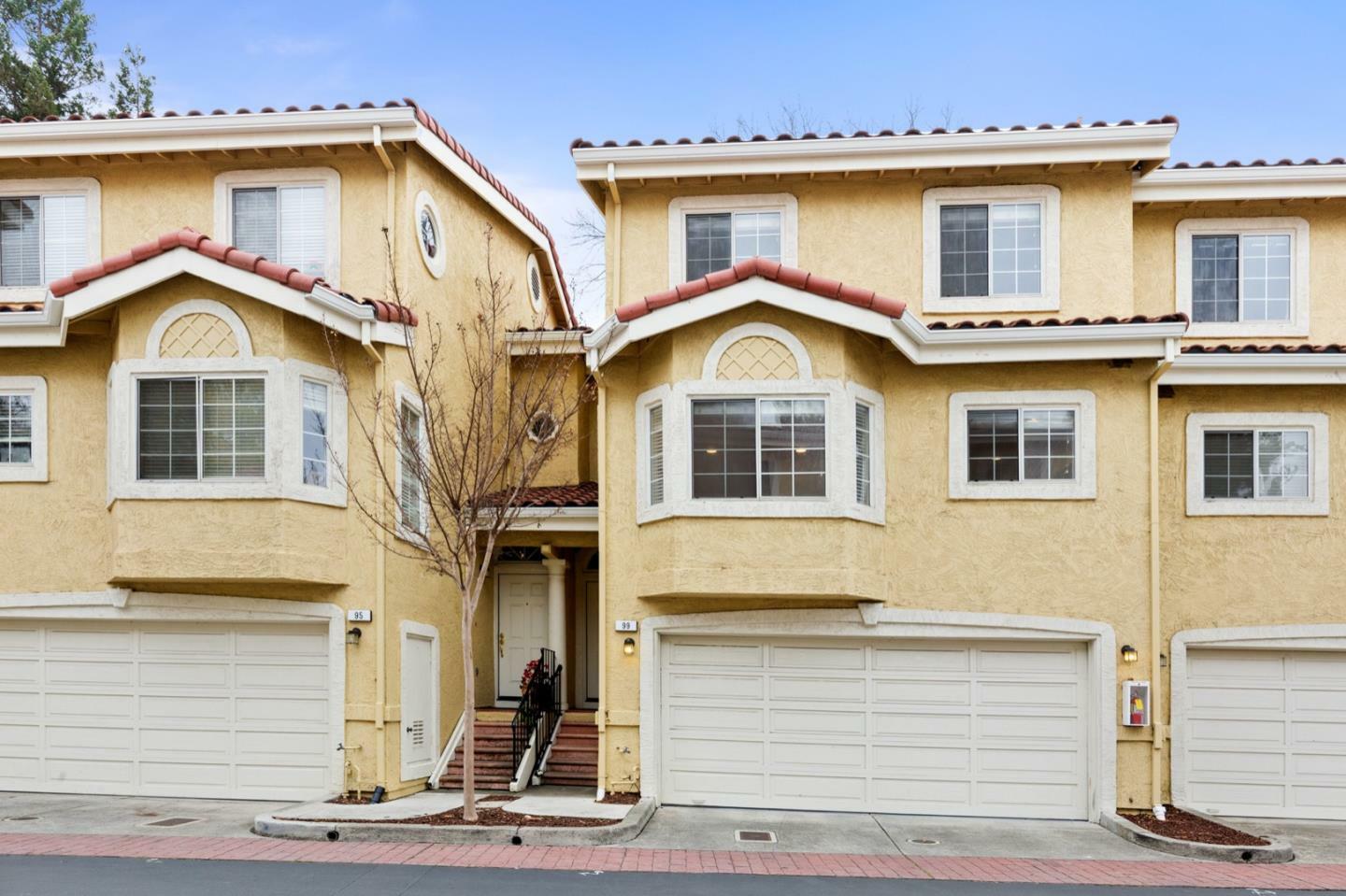 Property Photo: 99 Tyrella Court CA 94043