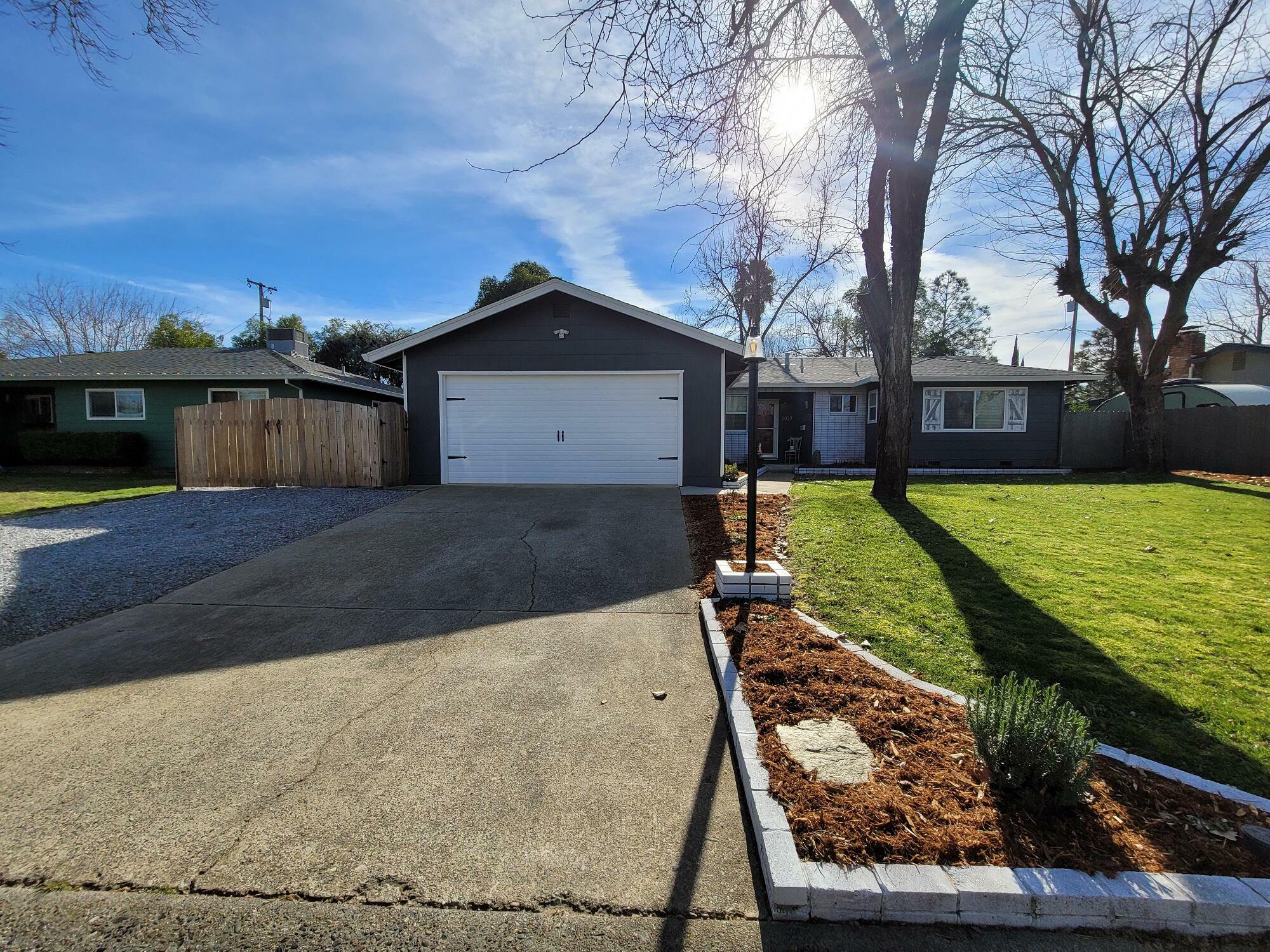 2027 Meadowbrook Drive  Redding CA 96001 photo