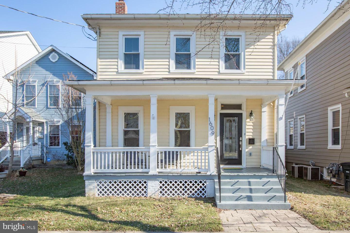 Property Photo:  1609 Charles Street  VA 22401 