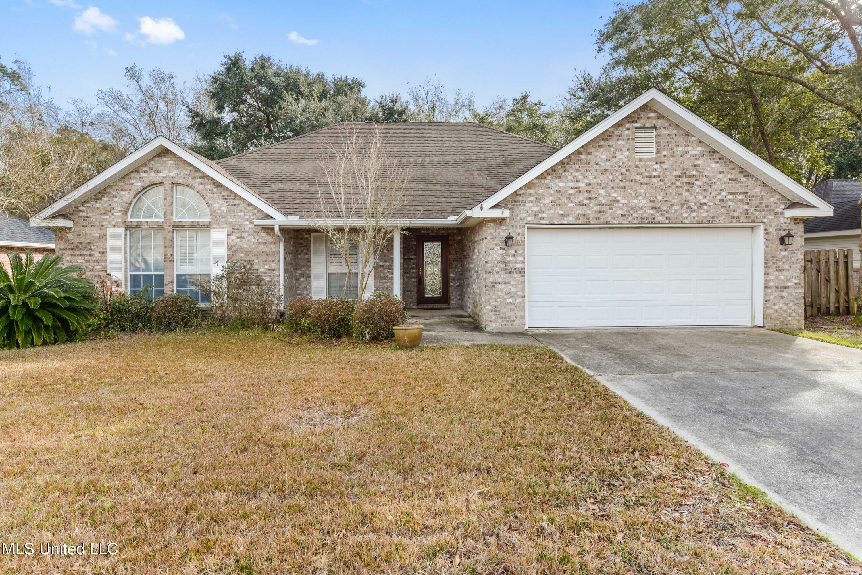 Property Photo:  508 Hickory Drive  MS 39560 