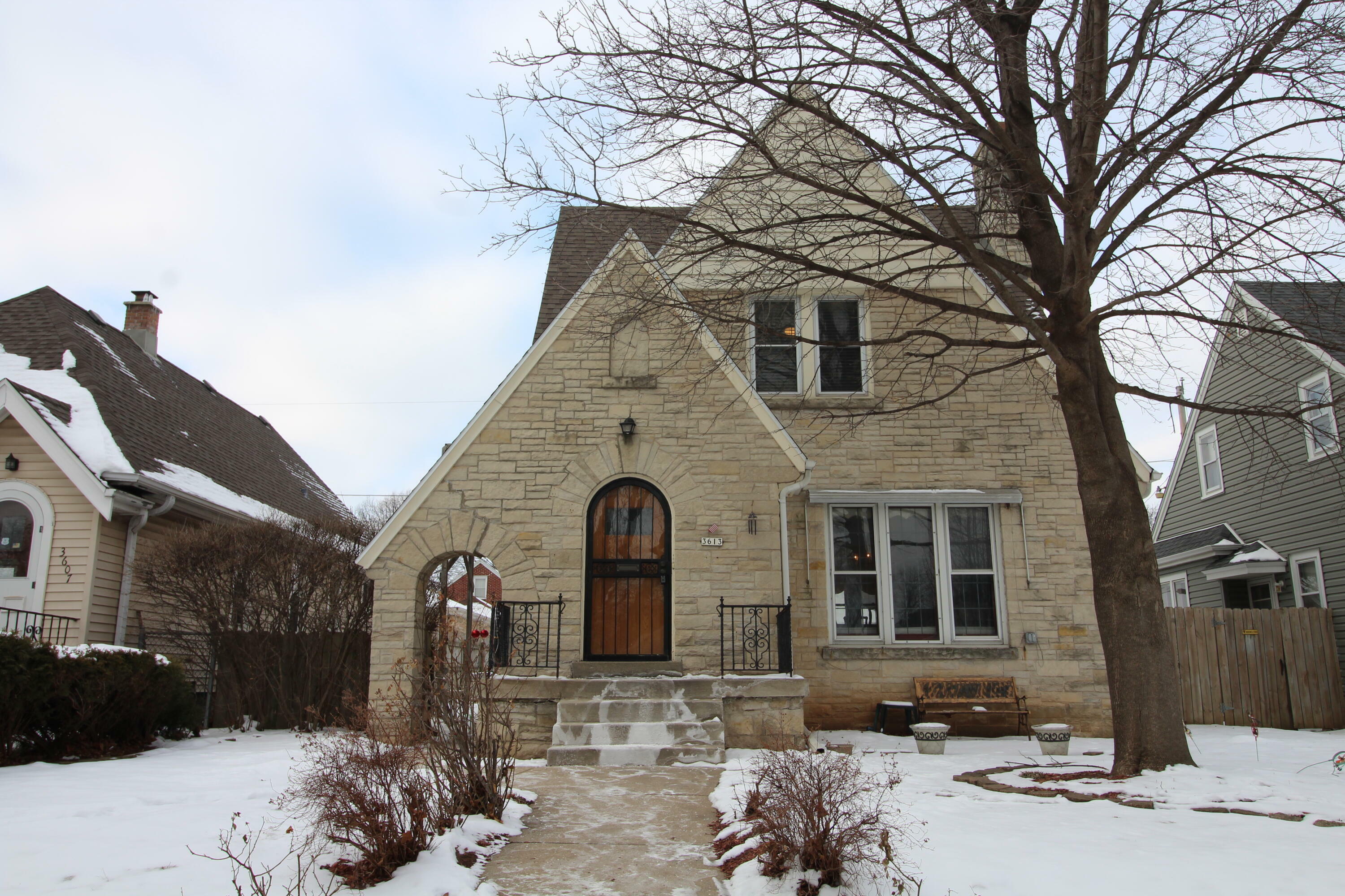 Property Photo: 3613 N 56th St WI 53216