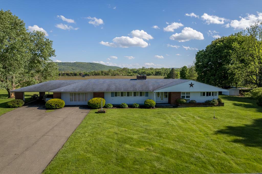 Property Photo:  262 Glen Valley Rd  PA 18810 