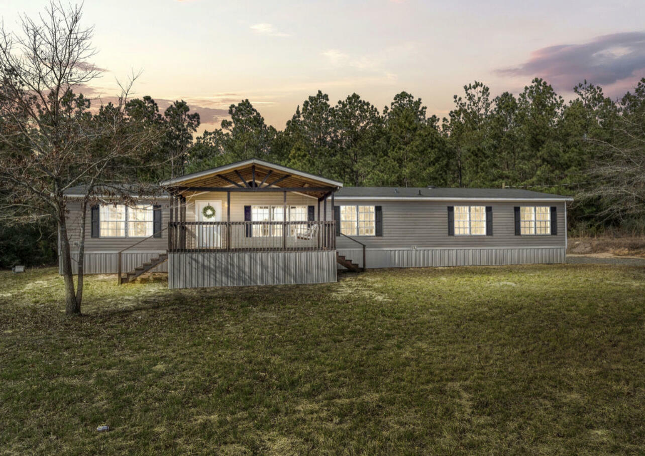 Property Photo:  285 Ellie McComic Rd  LA 71449 