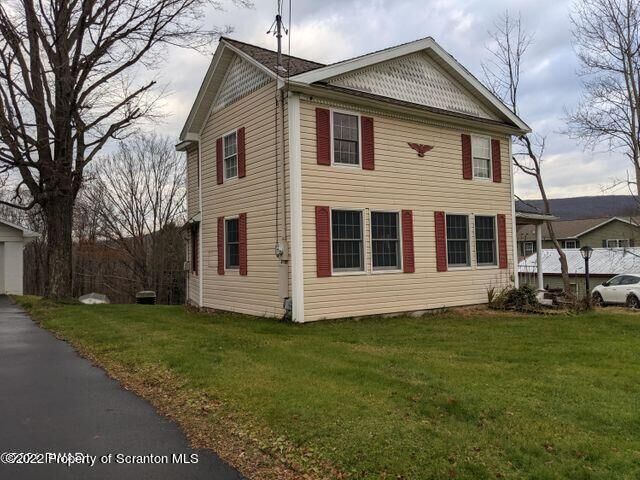 Property Photo:  453 Commerce Drive  PA 18447 
