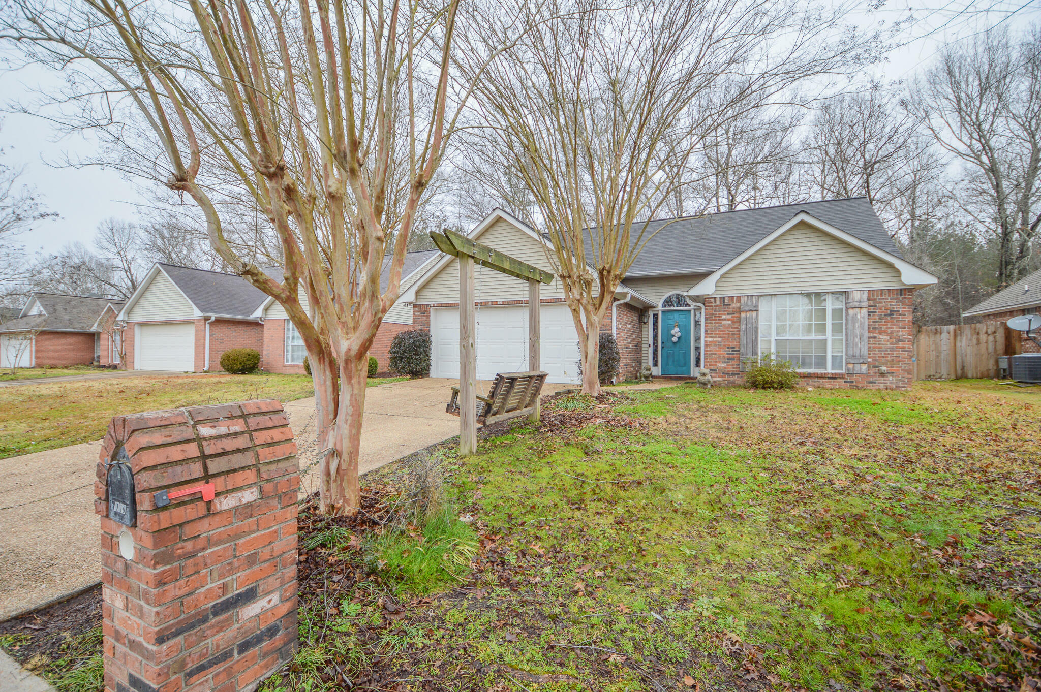 Property Photo:  116 West Bound Street  MS 39759 