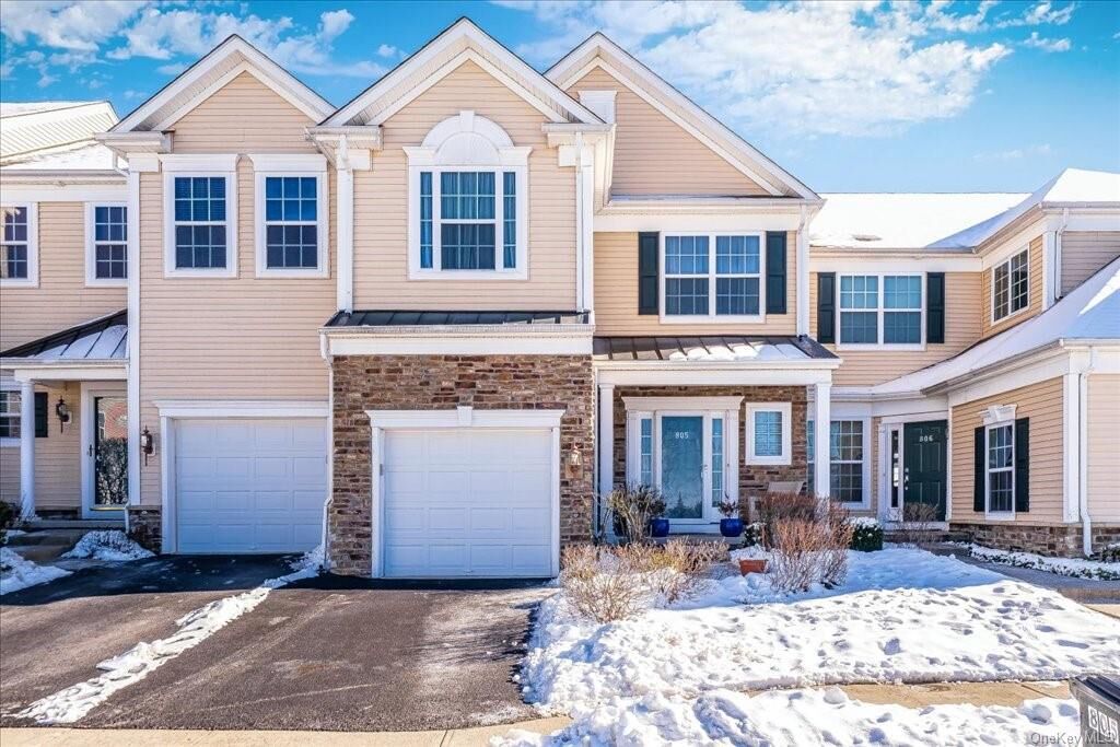 Property Photo:  8 Bainbridge Place 805  NY 12550 