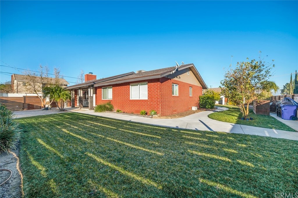 Property Photo:  6315 Compton Avenue  CA 92377 