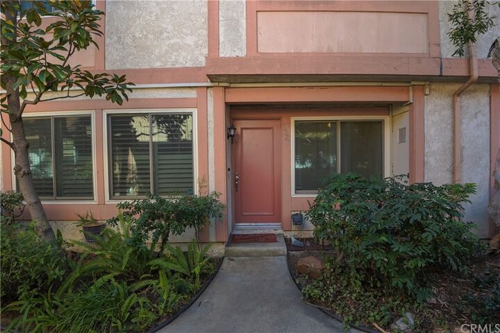 Property Photo:  3325 Pasadena Avenue 82  CA 90807 