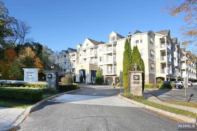 Property Photo:  175 Rochelle Avenue 319  NJ 07662 